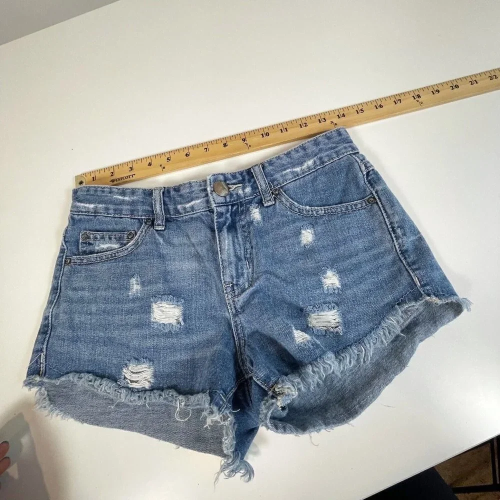 Free People Distressed Denim Cut-off Shorts Blue Size‎ 25 Mid Rise Dark Wash